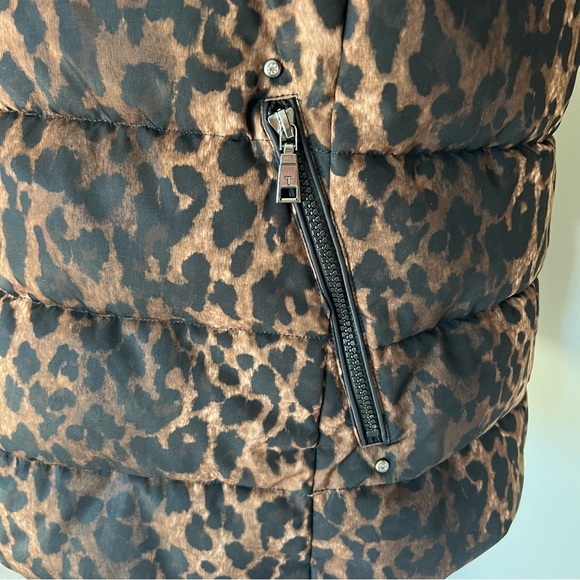 Tahari Leopard Print Puffer Coat with Faux Fur Collar, Size M - Picture 4 of 8